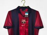 The 2000/01 season saw Barcelona adopt a retro style at home. - Image 10