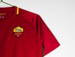The 2017/18 season saw Roma return to their traditional home style. - Image 10