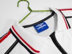 1998/99 season - Manchester United's white uniform - Image 2