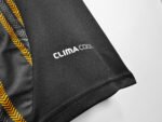 Chelsea's away black for the 2010/11 season - Image 5