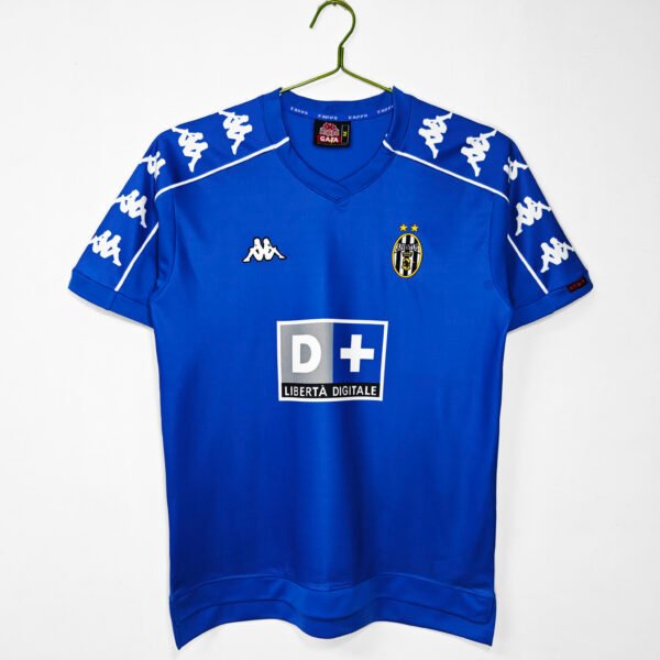 The 1999/00 season - Juventus away game in blue