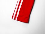 The retro home jersey of Liverpool in the 2010/11 season - Image 10