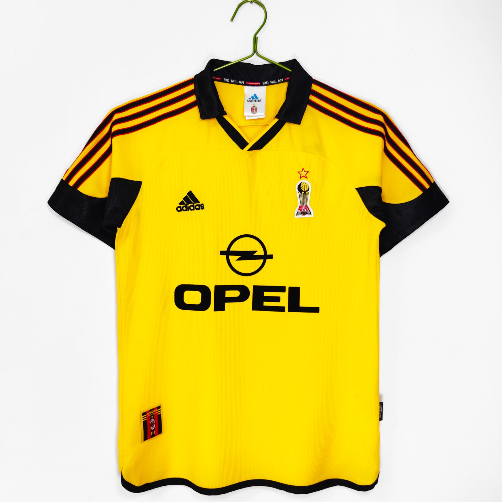 The 1999/00 season AC Milan's away game in yellow - Image 1
