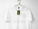 The pure white color of Chelsea's home kit in the 1998/99 season - Image 6