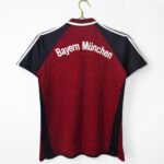 The 2001/02 season saw Bayern return to their traditional home style of play. - Image 7
