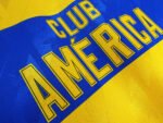 The commemorative version of the American team's home court featuring retro design - Image 2