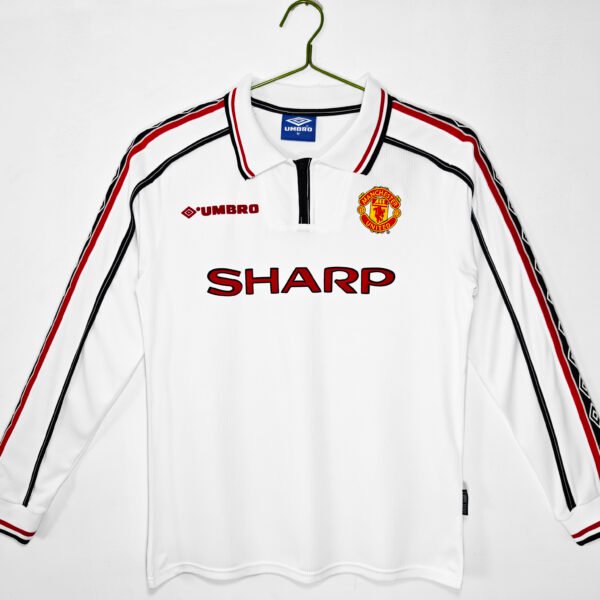 1998/99 season - Manchester United's white uniform