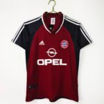 The 2001/02 season saw Bayern return to their traditional home style of play.