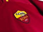 The 2017/18 season saw Roma return to their traditional home style. - Image 3