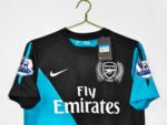 The 2011/12 season: Away games for Arsenal in blue and black - Image 10