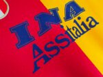 The 2000/01 season saw Roma return to their traditional home style. - Image 2