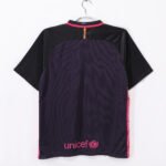 Barcelona away in the 2016/17 season - Image 2