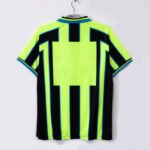 1998/99 season Manchester City away retro - Image 2