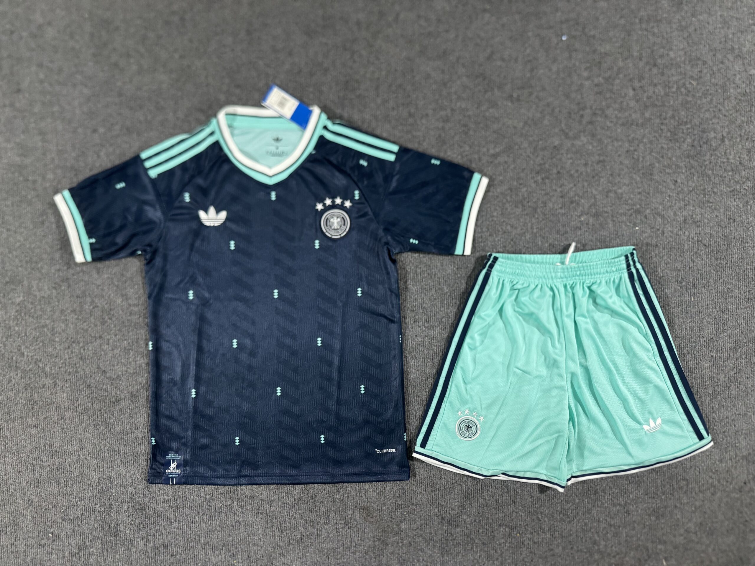 17888c33 German national team's away football uniform - Image 1