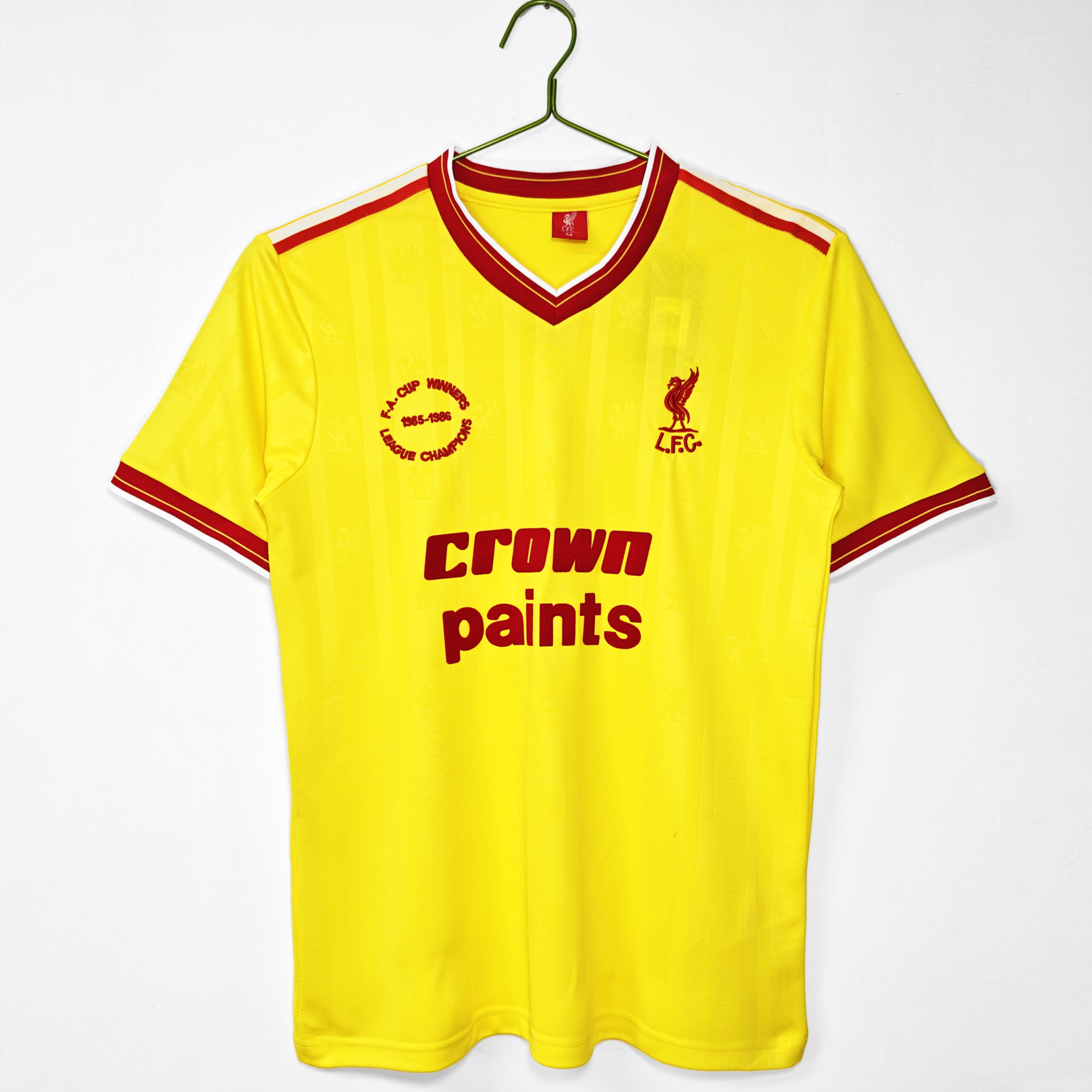 19 1985/86 season - Liverpool's second team in yellow color - Image 1