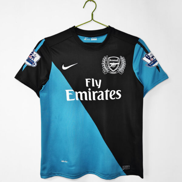 The 2011/12 season: Away games for Arsenal in blue and black