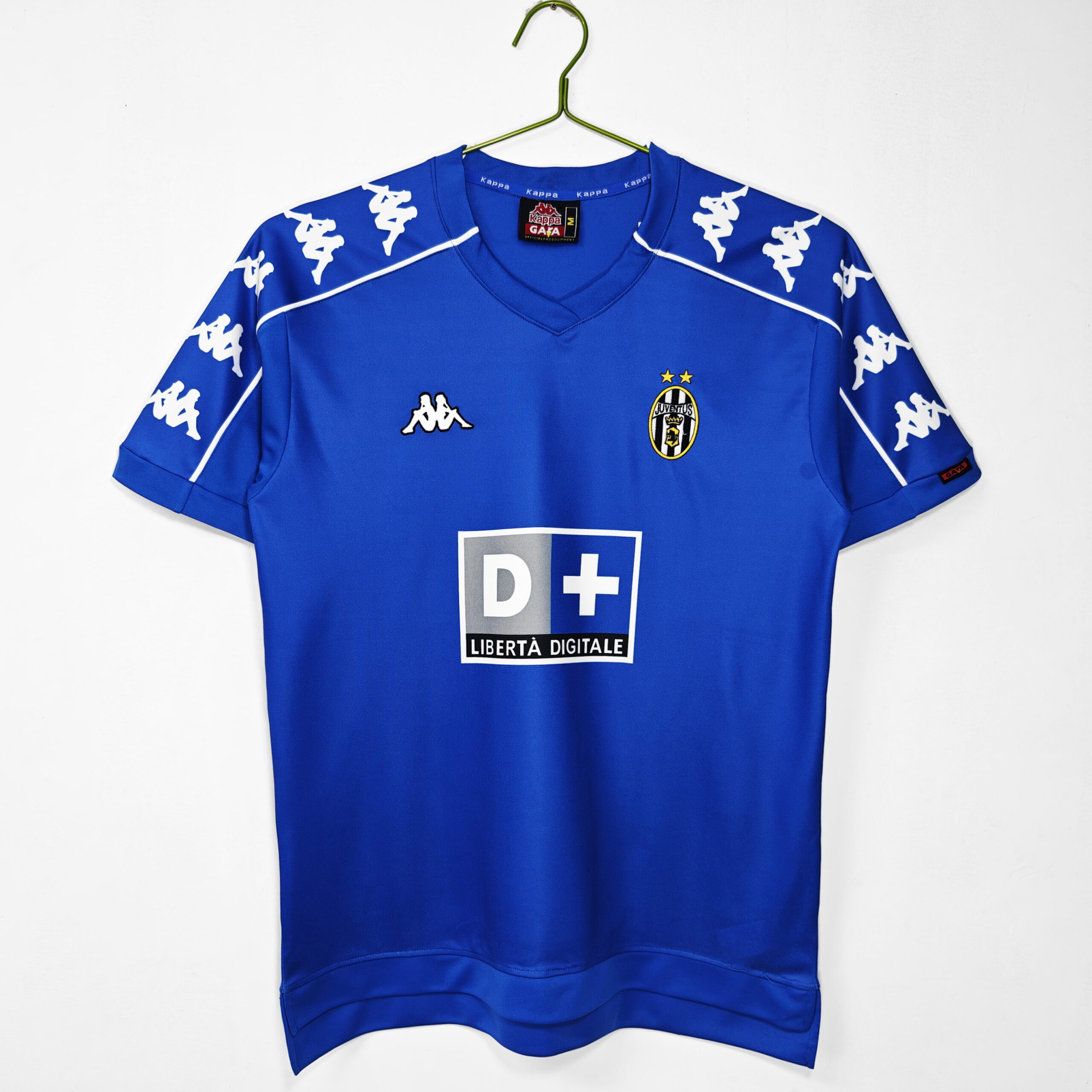 322cd25f The 1999/00 season - Juventus away game in blue - Image 1