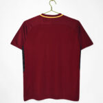 The 2017/18 season saw Roma return to their traditional home style. - Image 8