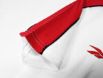 The white color of Liverpool's away uniform in the 1998 season - Image 11
