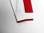 The white color of Liverpool's away uniform in the 1998 season - Image 9