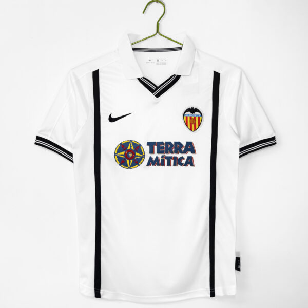 The 2000/01 season at Valencia's home ground