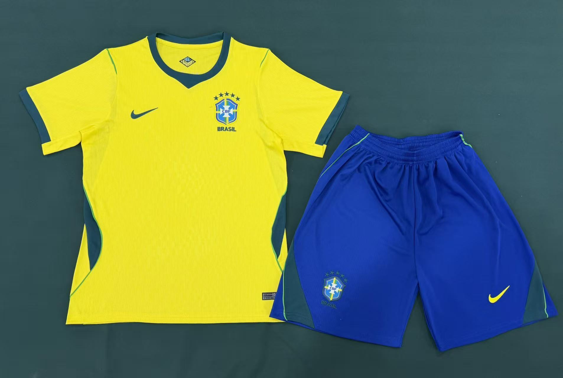 9b1575a5 The home jersey set of the Brazilian national team - Image 1