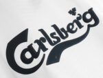 The white color of Liverpool's away uniform in the 1998 season - Image 3