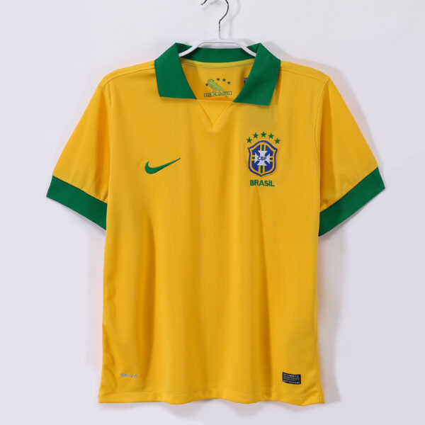 2013 Brazilian home retro season