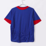 2005/06 season Manchester United away blue - Image 2