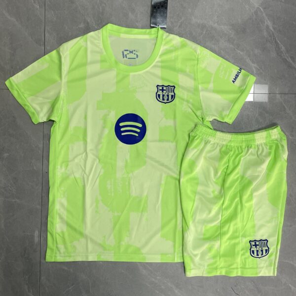 Barcelona Two Guests