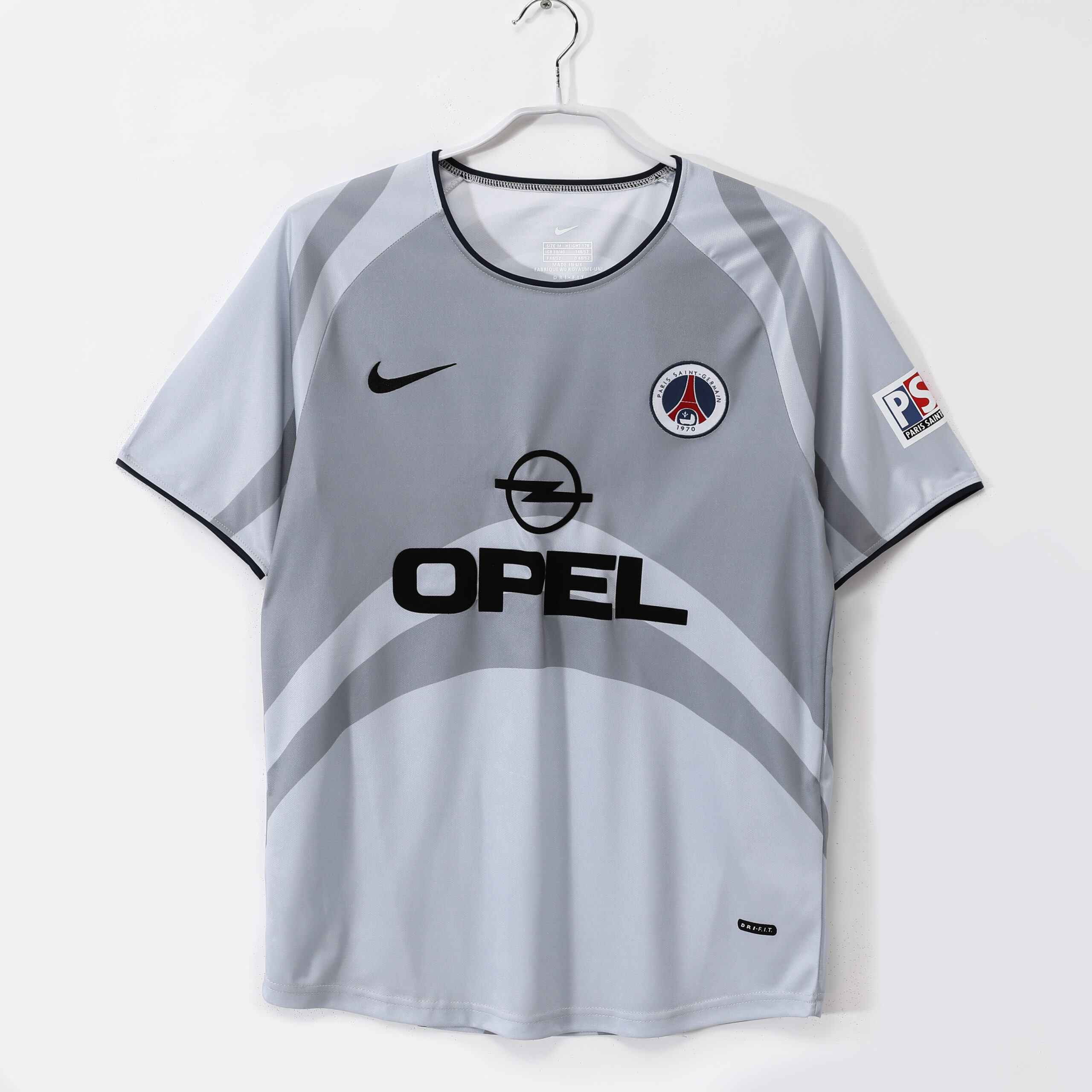 aedf6a53 Paris away in the 2001/02 season - Image 1