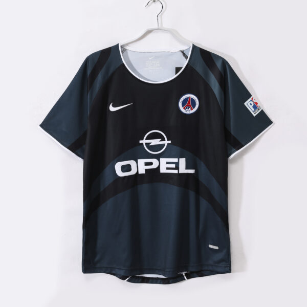 2001/02 season Paris 2 away